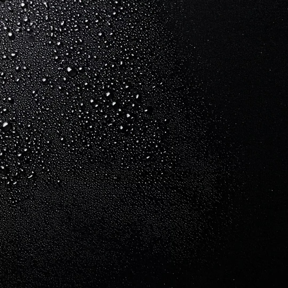 Sebastian Professional Re‑Shaper spray coiffant fixation moyenne à forte pour maintien modulable et naturel.