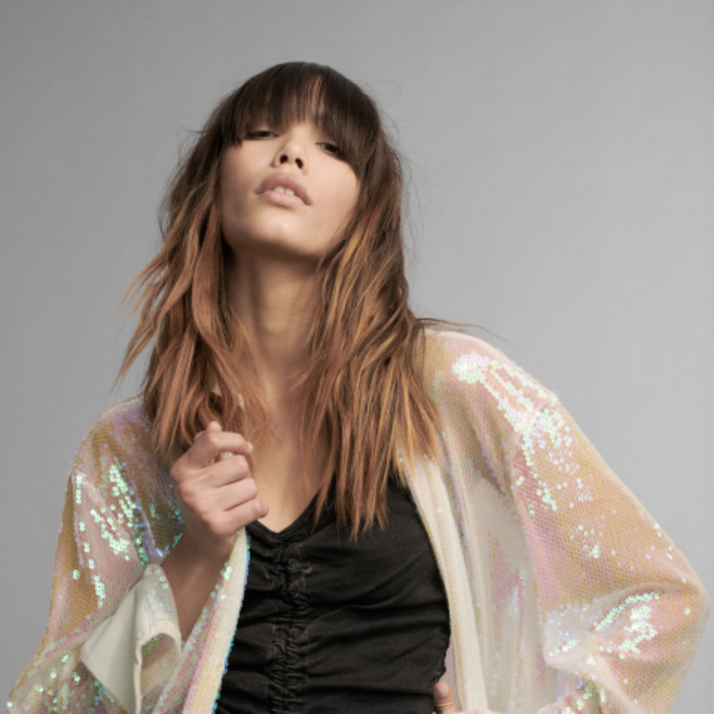 Canette de Sebastian Shaper, laque professionnelle fixation moyenne, finition satinée et brossable.