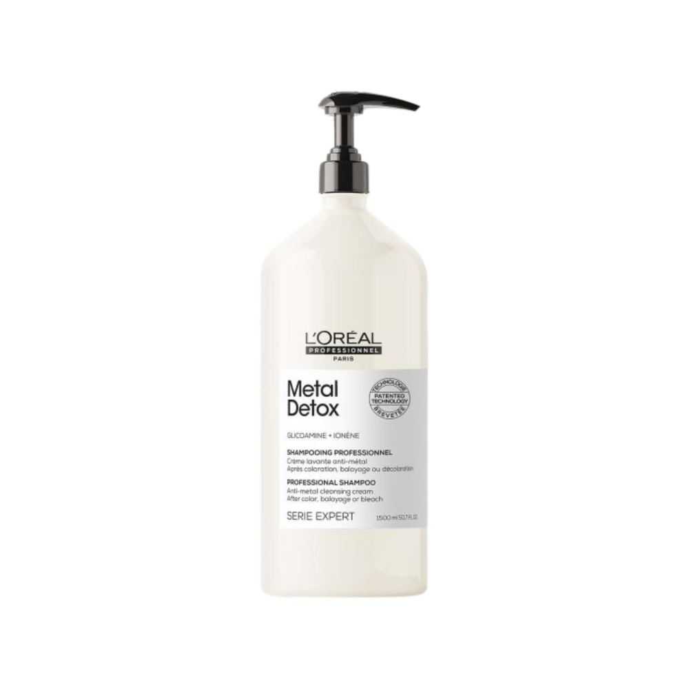 Flacon du Shampoing Metal Detox de L'Oréal Professionnel, soin capillaire anti-métaux pour cheveux colorés.

