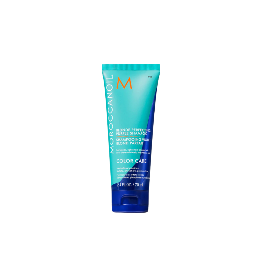 Flacon du Shampoing Violet Moroccanoil – fini violet, conçu pour neutraliser les reflets jaunes et garder les tons blonds frais.

