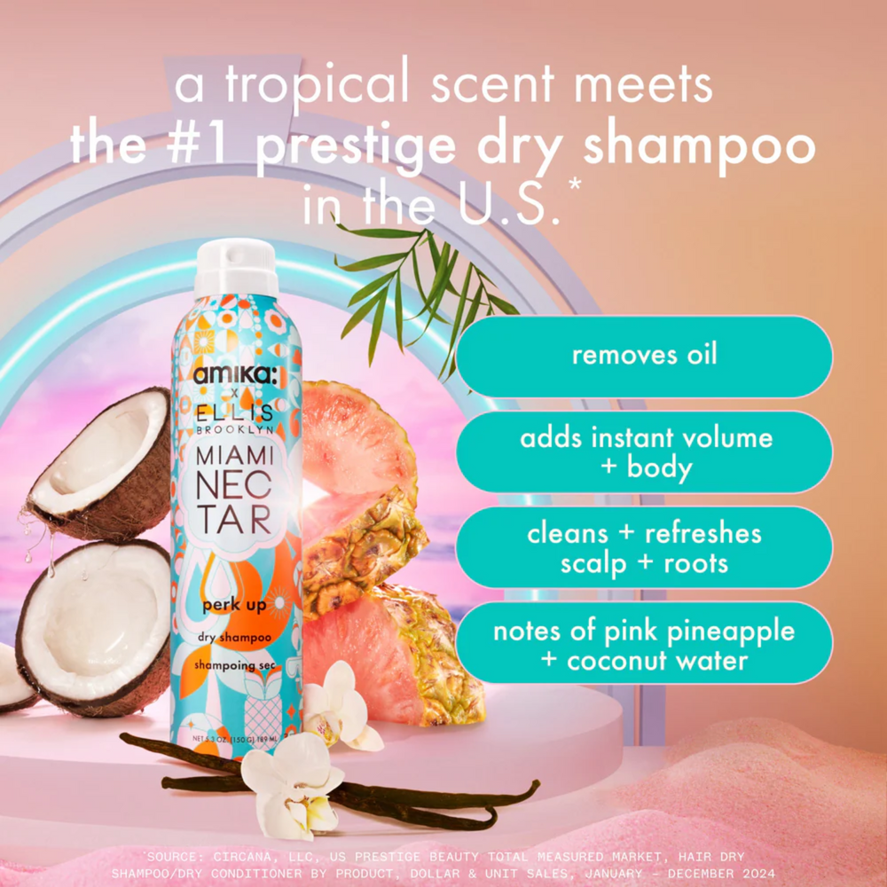 Flacon Amika x Ellis Brooklyn MIAMI NECTAR Perk Up Dry Shampoo – édition limitée au parfum ananas et noix de coco.
