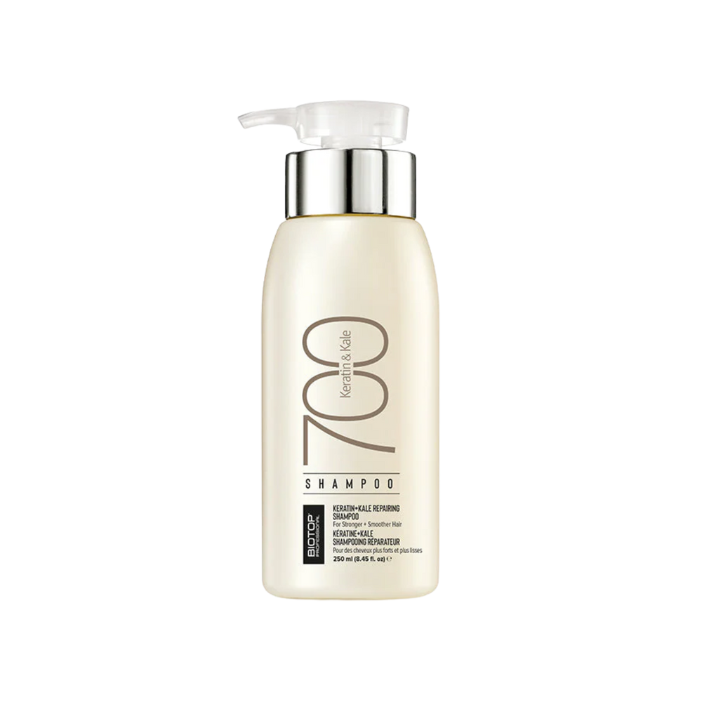 Flacon de shampooing Biotop 700 Keratin & Kale (250 mL), tube aux accents verts et étiquette sobre.