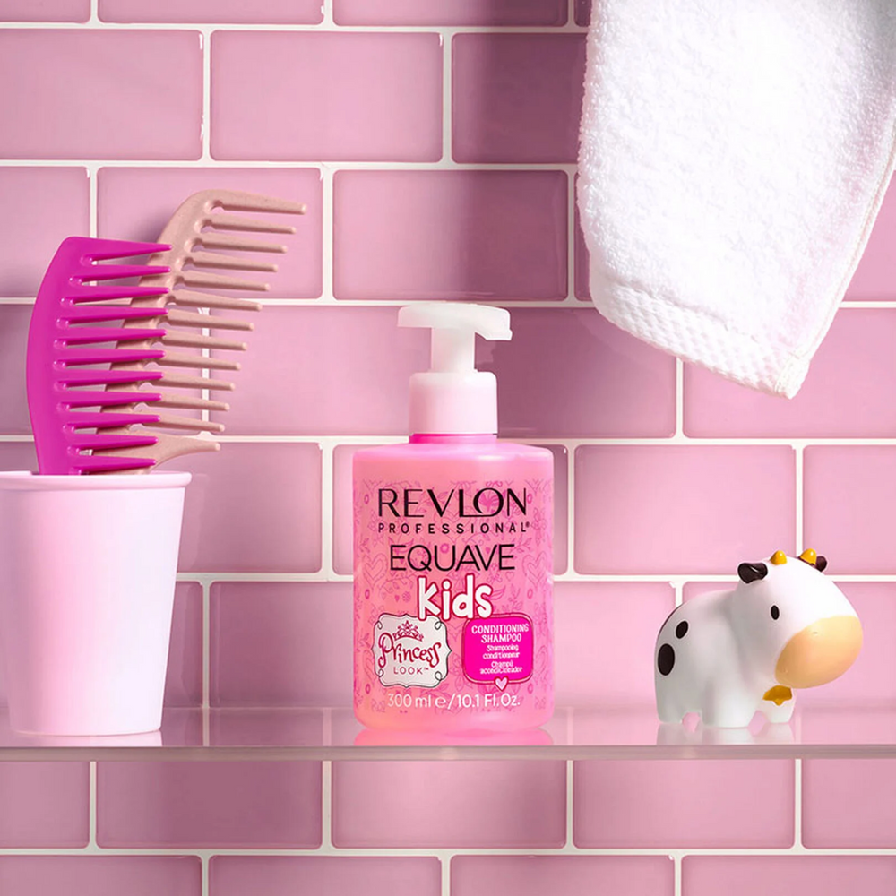Flacon du shampooing Kids Princesse Look Equave de Revlon Professional, gel rose doux pour enfants.
