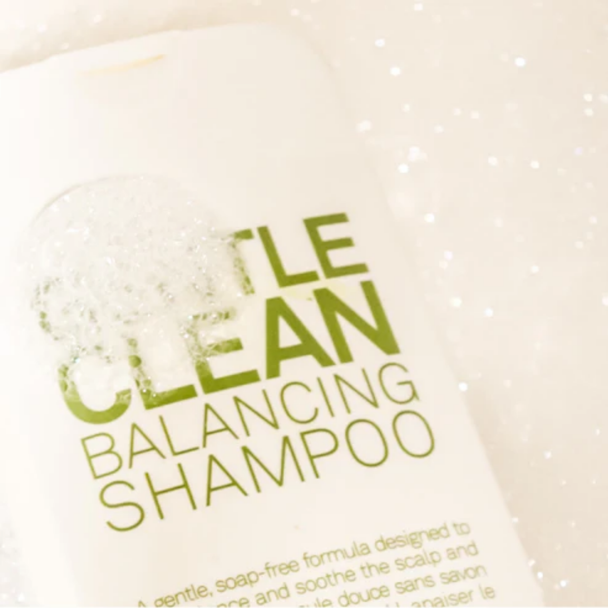Shampooing Gentle Clean Balancing de Eleven Australia – formule pH équilibrante et apaisante pour cuir chevelu sensible
