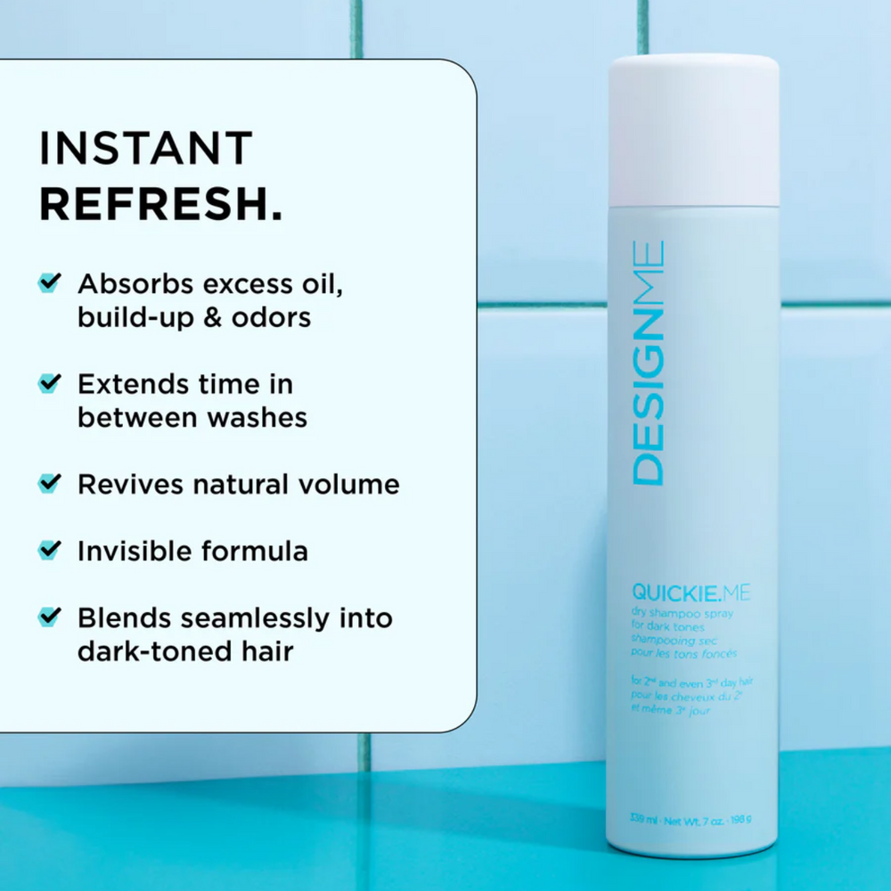 Shampooing sec QUICKIE.ME pour cheveux foncés – spray vegan invisible, absorbe sébum et rafraîchit sans traces blanches