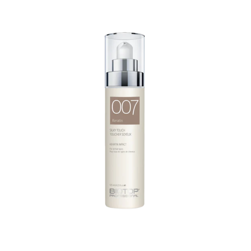 Tube Silky Touch Biotop 007 125 mL posé sur fond neutre
