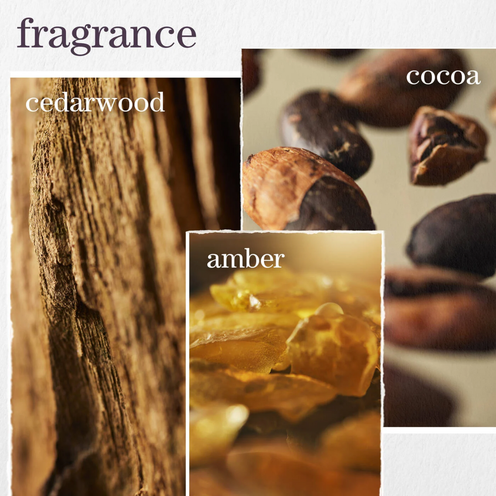 Flacon de Smooth Perfection Shampoo Pureology sur fond neutre, texture viscqueuse visible à l’ouverture.