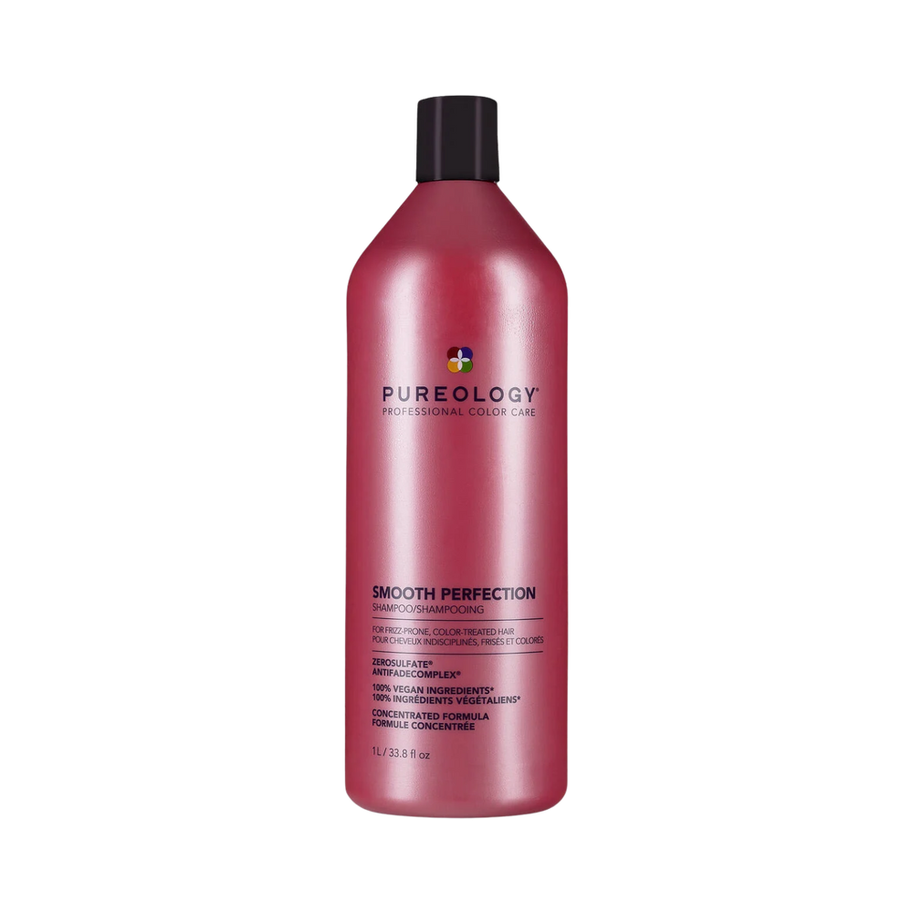Flacon de Smooth Perfection Shampoo Pureology sur fond neutre, texture viscqueuse visible à l’ouverture.
