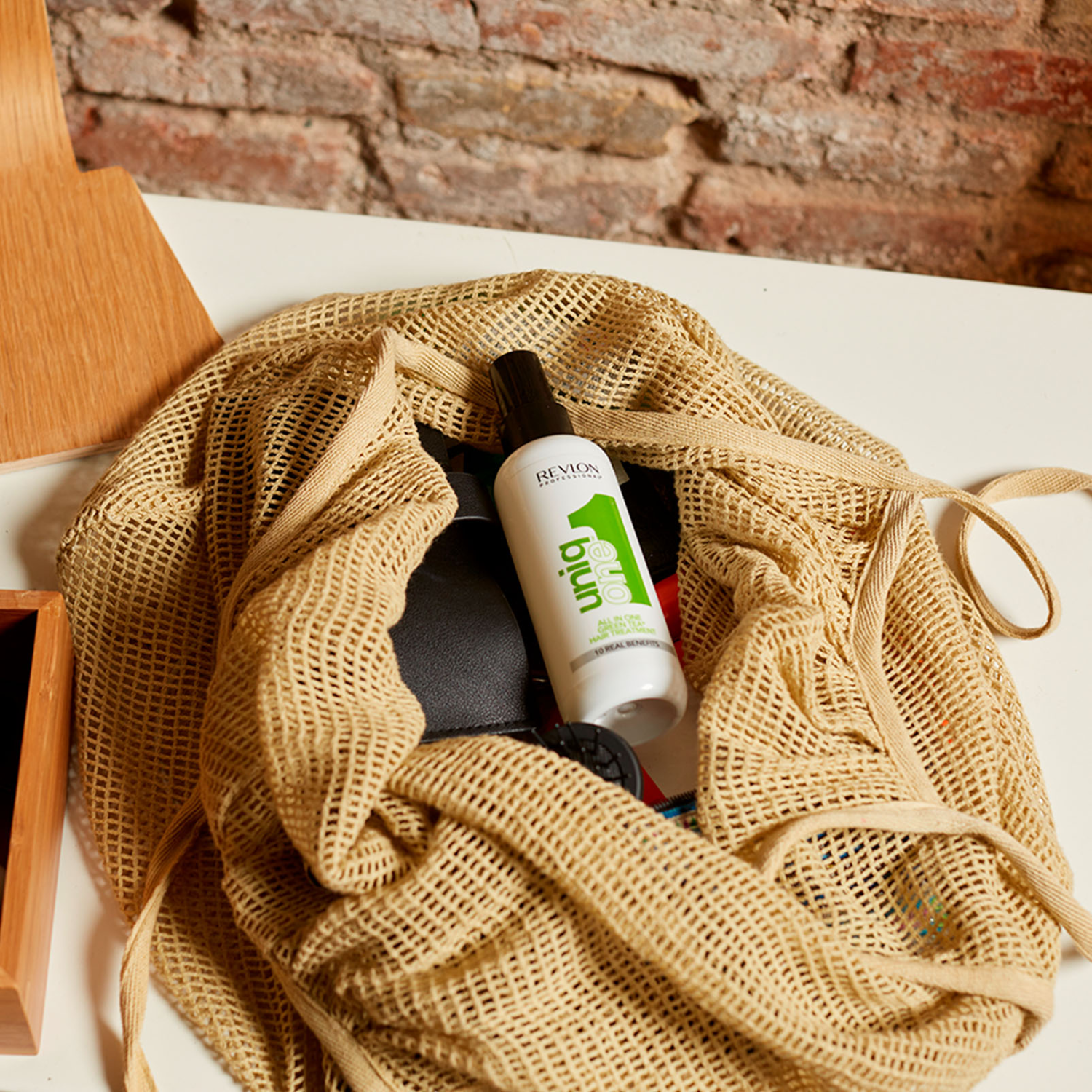 Avant après cheveux doux et brillants UniqOne thé vert