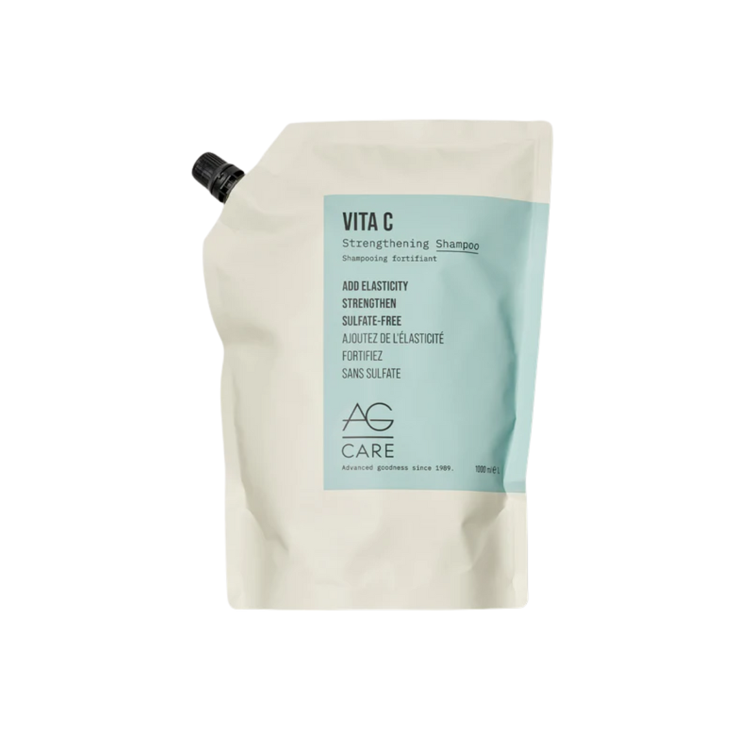Flacon AG Care Vita C Strengthening Shampoo sur fond neutre, cheveux doux et brillants