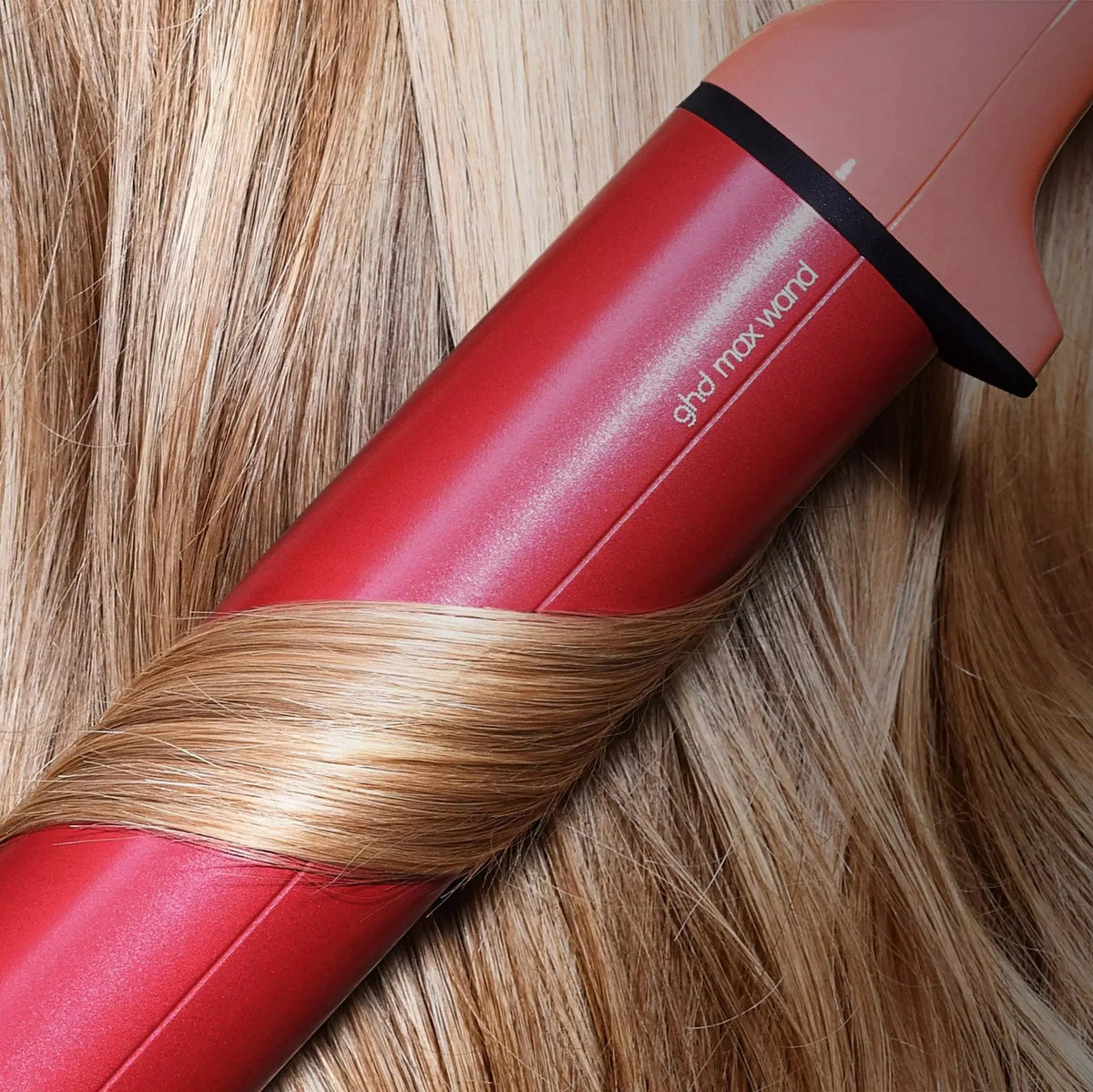 Fer a friser Chronos Curve Max 1 1/2po Candy Coral - GHD
